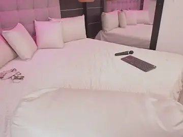Stripchat Live Sex Cam of BellaLatinaTS