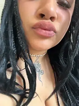 Stripchat Live Sex of SashaLiciosa_