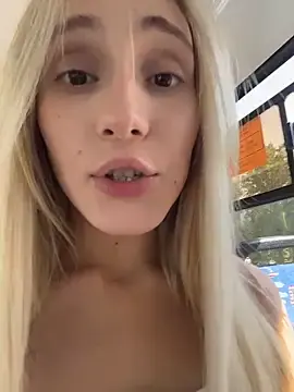 Stripchat Watch Live Sex Cams of Pink_Kiss