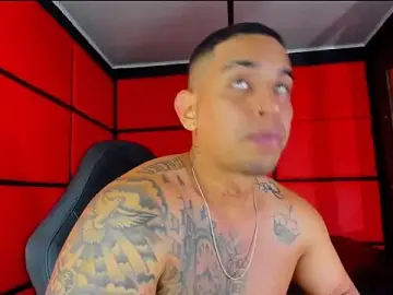 Stripchat Live Sex of Damian09_