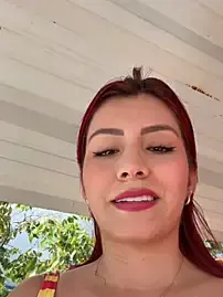 Stripchat Live Sex Cam of LINDA_PATTY94