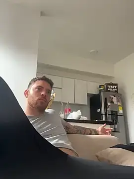 Stripchat Live Porn of arnold_bekam