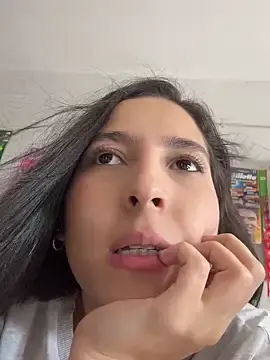 Stripchat Live Sex of LittleDoll___