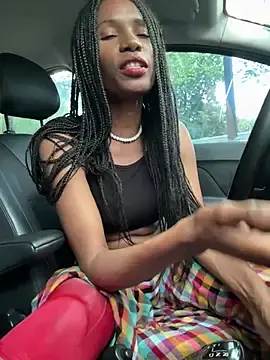 Stripchat Free Live Porn of ShantelSexyYoungMilfie