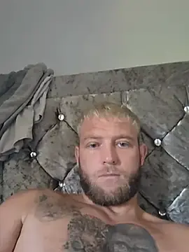 Stripchat Live Porn of 10AlphaPapa01