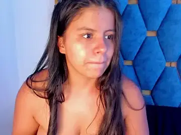 Stripchat Live Sex Cam of sasha_roldann