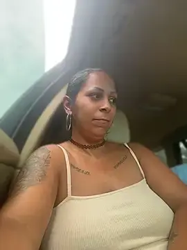 Stripchat Free Live Porn of wildfarmbabe