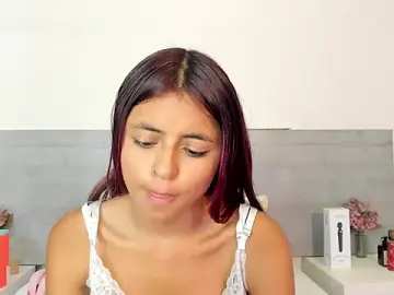 Stripchat Adult Webcam of sunnyWhitee