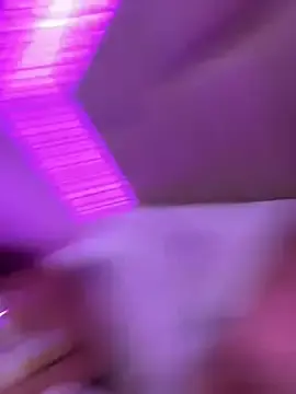 Stripchat Live Sex Cam of LISA_BULLOCK_
