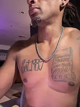 Stripchat Adult Webcam of TheRealMrDLlong