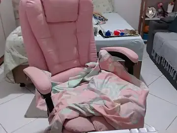 Stripchat Live Sex Cam of bustycarly