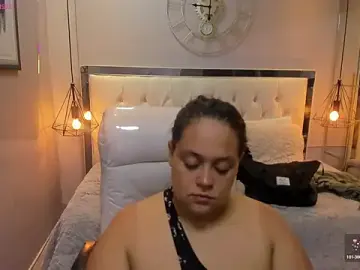 Stripchat Live Porn of zara_moon1
