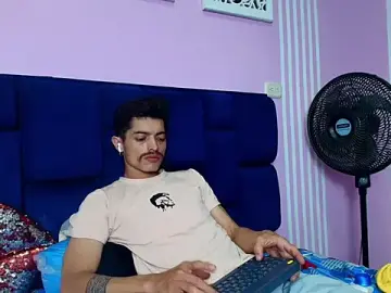 Stripchat Free Live Porn of taylor_Stele