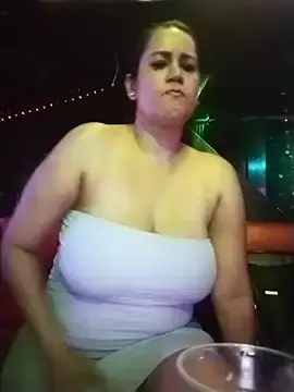 Stripchat Live Porn of keilymadam