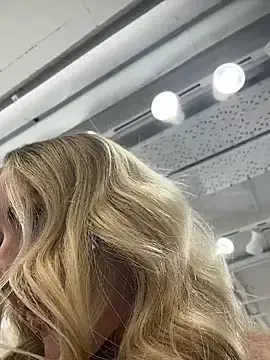 Stripchat Free Porn Cam of EmaSalis