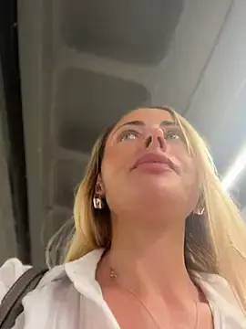 Stripchat Live Sex of EmaSalis