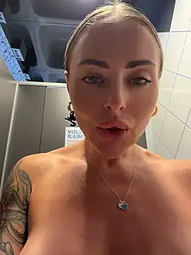 Stripchat Sex Chat of EmaSalis