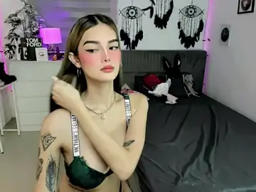 Stripchat Live Porn of AlexandraMooree