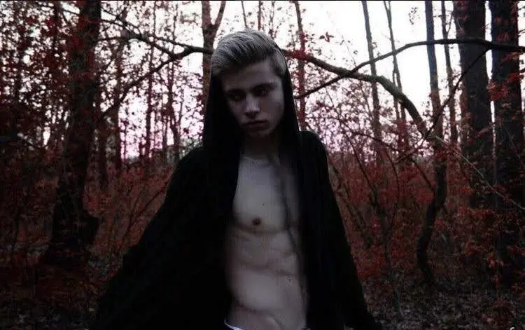 Maxhornyblondieman