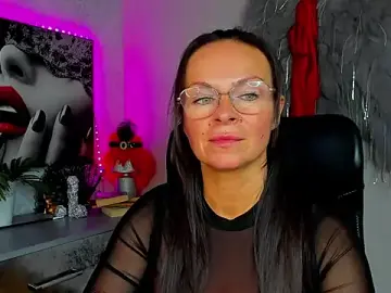Stripchat Sex Cam of HelenLuxx