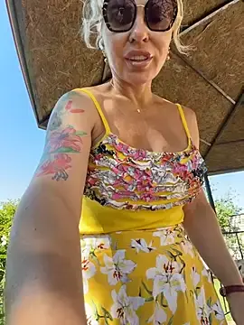 Stripchat Best live sex cam show of Hotnessi