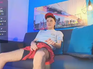 Stripchat Live Sex of kevinn_bluee