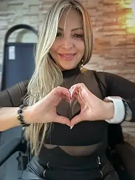 Stripchat Best Webcam of _Abril-Office1