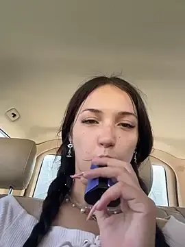 Stripchat Free Porn Cam of DollyTall