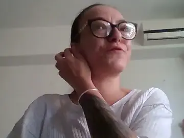 Stripchat Sex Cam of IzabelllNoir