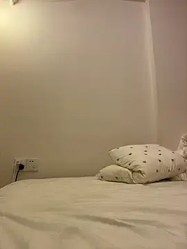 Stripchat Sex Cam of PetiteTight
