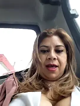 Stripchat Free Porn Cam of Laura-Hernandez