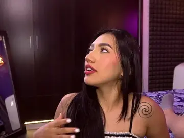Stripchat Watch Live Sex Cams of bull_vixen2001