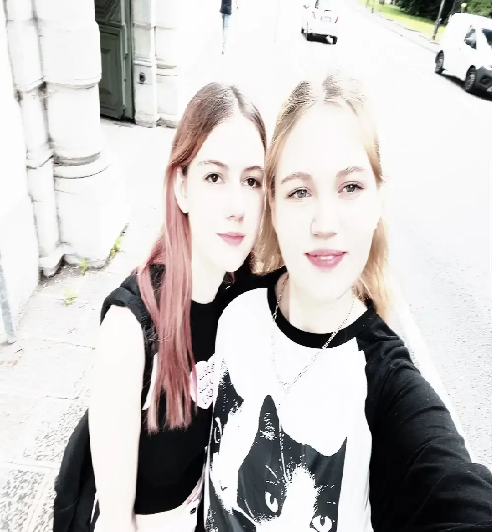 ella_maya