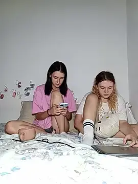Stripchat Sex Cam of ella_maya