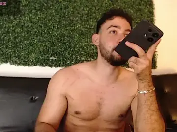 Stripchat Live Porn of sam_ford_2