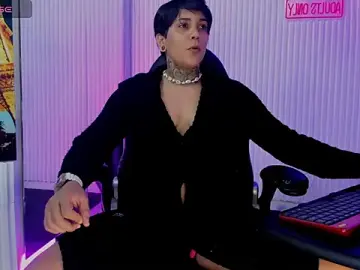 Stripchat Live Sex Cam of ZhoeStrong