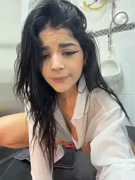 Stripchat Nude Webcam of ArieliciousXXX