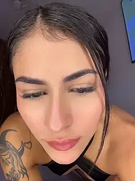 Stripchat Nude Webcam of emilie_xx_