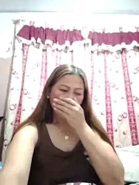 Stripchat Free Live Porn of merr_ann123