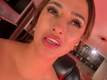 Stripchat Live Sex of SofiaReyes1