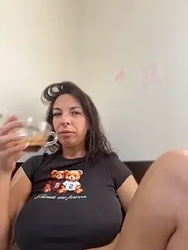 Stripchat Watch Live Sex Cams of Almmaxxxx