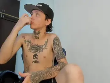 Stripchat Sex Chat of Nick_TattooedGuy