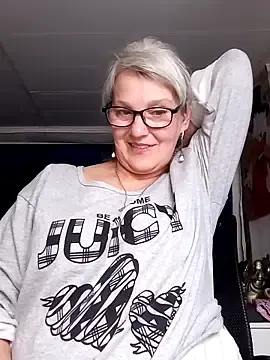 Stripchat Nude Webcam of irinamaux