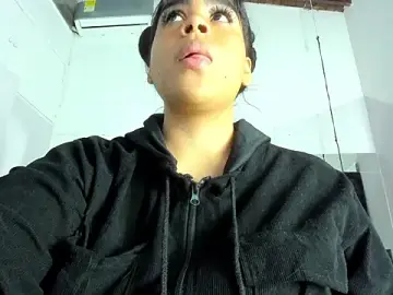 Stripchat Live Sex Cam of EmmadaSilva
