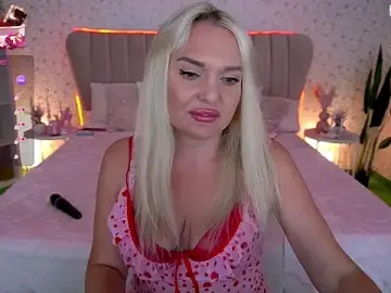 Stripchat Live Sex Cam of MissyMartinez