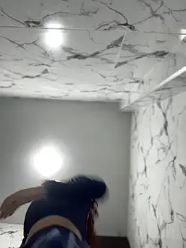 Stripchat Live Porn of ariiel_