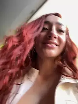 Stripchat Live Sex Cam of ariiel_