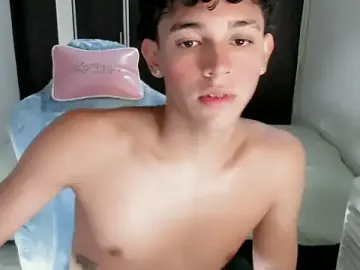Stripchat Sex Cam of 2c_Bby