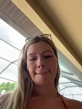 Stripchat Live Sex of LoveShae_