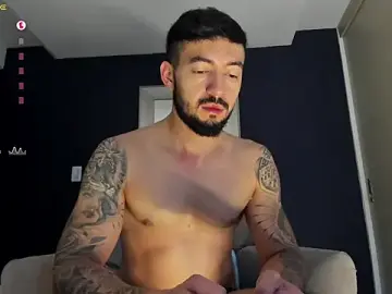 Stripchat Live Sex Cam of MarkWalker__
